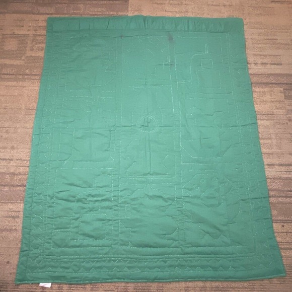 American Pacific Hand Quilted Green Christmas Holiday Themes Blanket 58” X 48” - Picture 2 of 12